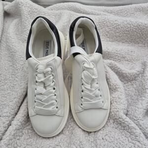 NEW Steve Madden Gaines Platform Sneaker White size 6.5